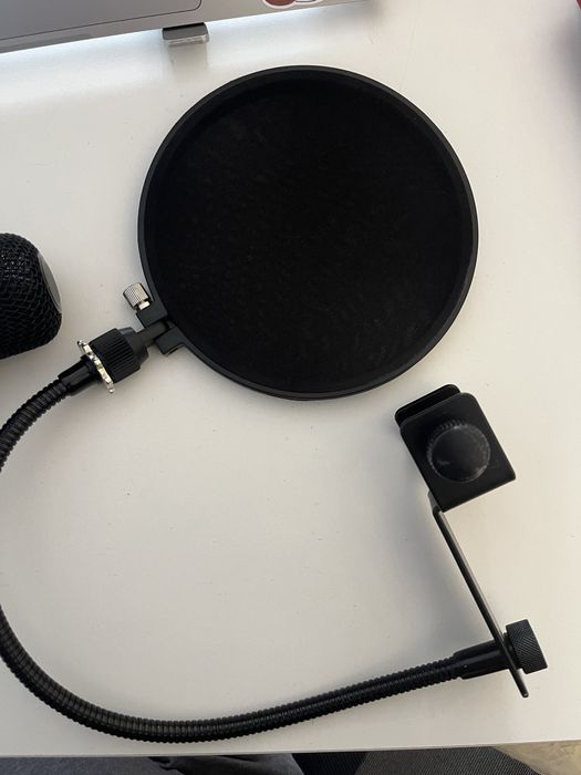 hyperx solocast микрофон и поп фильтр