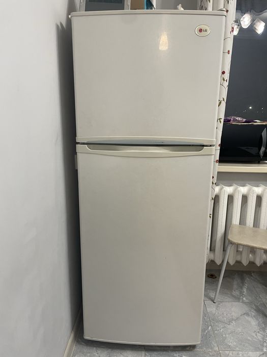 Продам холодильник