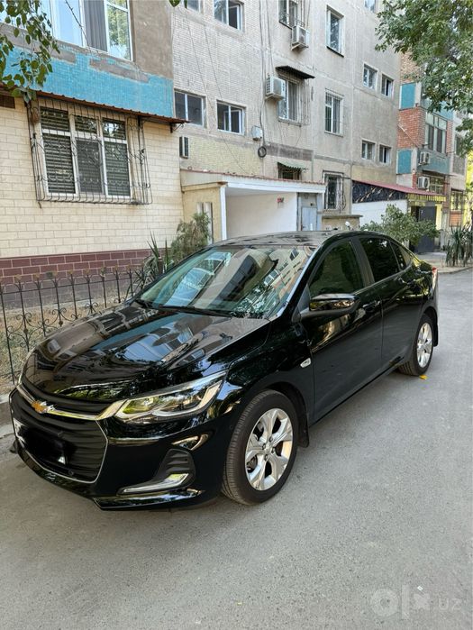 Продается chevrolet onix premier