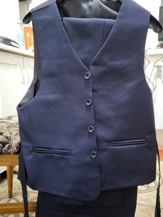 Продам тройку новая