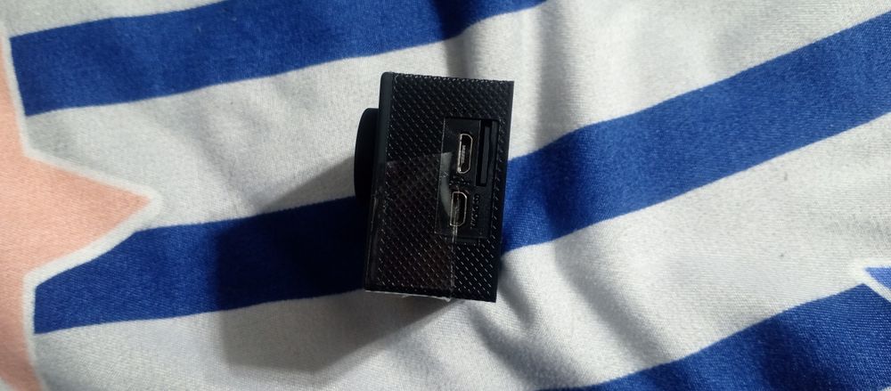 Продам экшен камеру