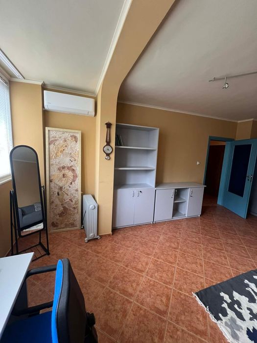 Дава се под наем Едностаен апартамент в София, Лозенец - 40 кв.м за 598.23 € - Снимка #2