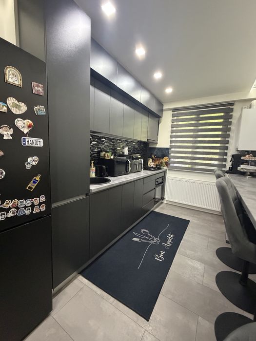 Apartament ultracentral , 3 camere , decomandat