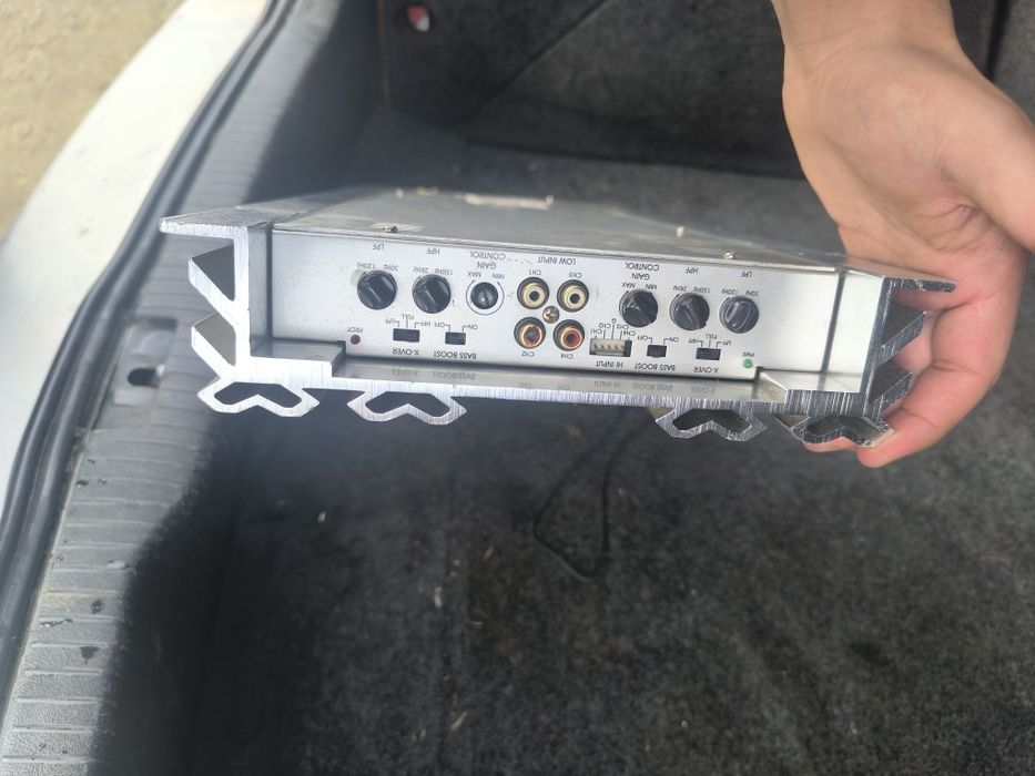 Усилвател 1000 вата