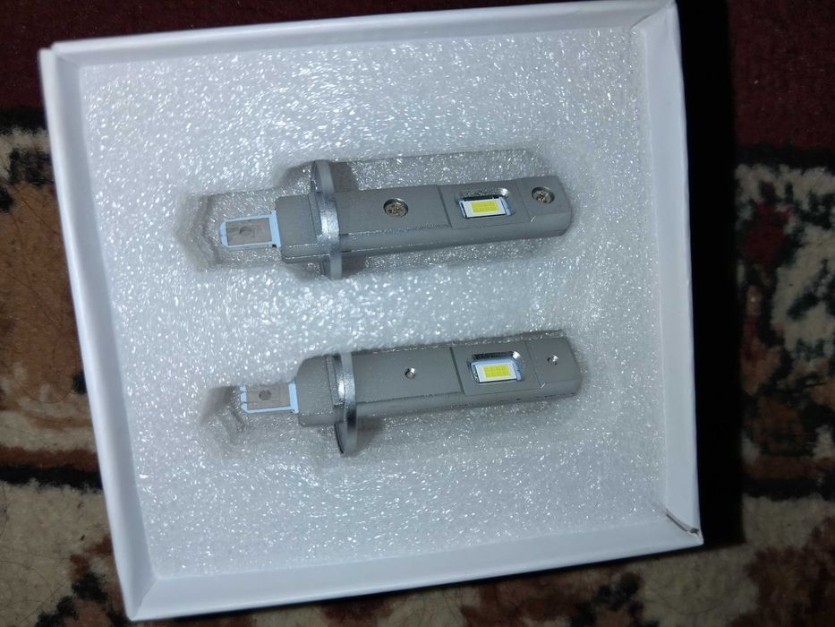 Продаю лэд лампа