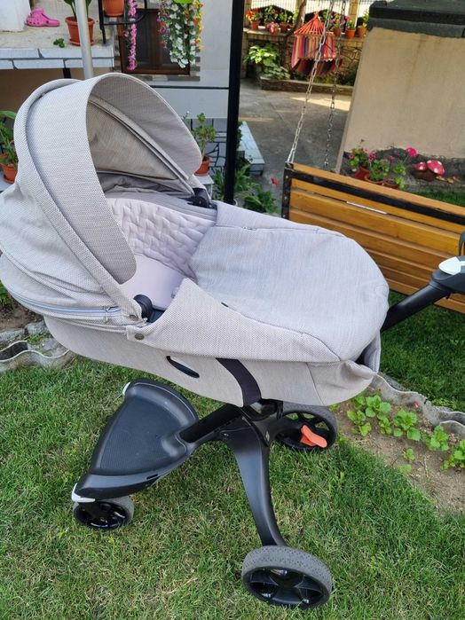 Детска количка STOKKE V6 в отлично състояние.