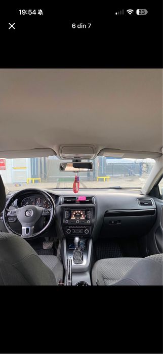 VOLKSWAGEN Jetta 2012 — imagine 5