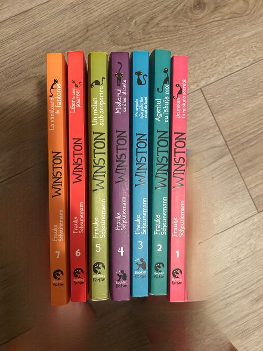 Carti lectura in stare foarte buna. Pretul unei  carti Winson este 20 lei. Negociabil.