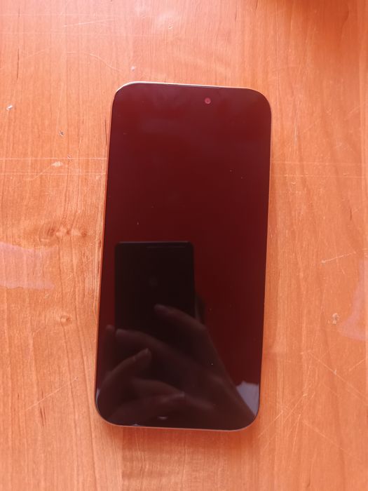 Продам айфон 17 про почти новый