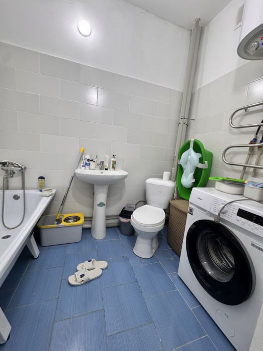 Жаңа қаладан 1- бөлмелі пәтер.