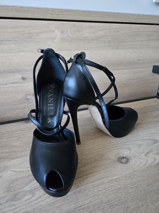 Sandale cu toc Fabiana