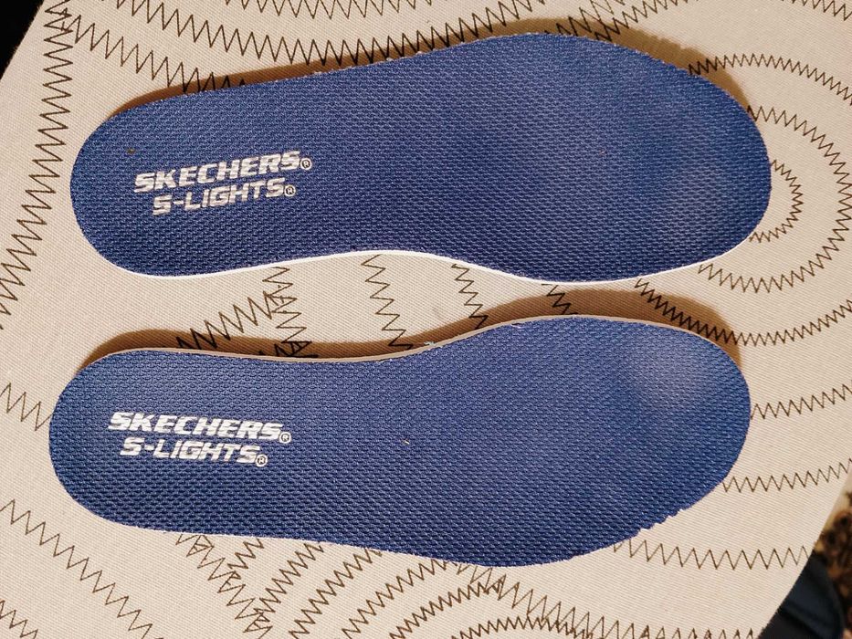 светещи маратонки Skechers