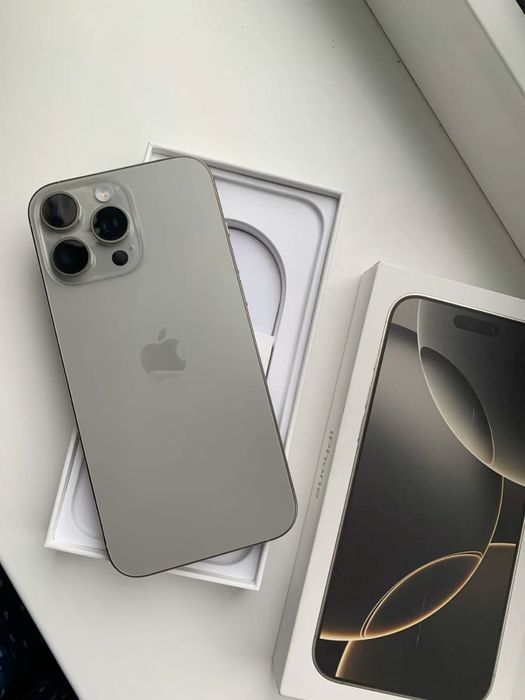 Продам iphone 16 Pro Max.  1 TB. Серый ( в иделе)