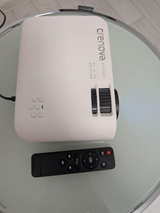 Video proiector cu Android, HDMI, VGA, Wifi și Miracast
