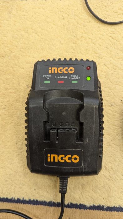 Зарядное устройство и аккумуляторы INGCO