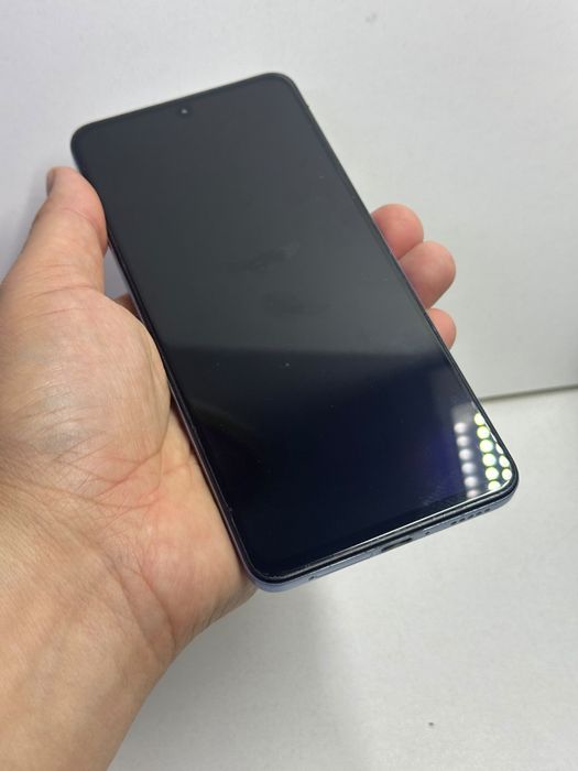 Продам Redmi Note 11 Pro Plus 5G 256г