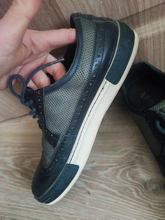 Спортни обувки Armani Jeans UK11 EUR46
