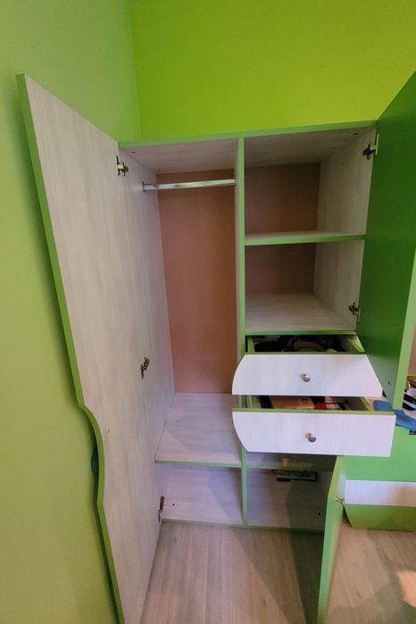 Юношеско обзавеждане