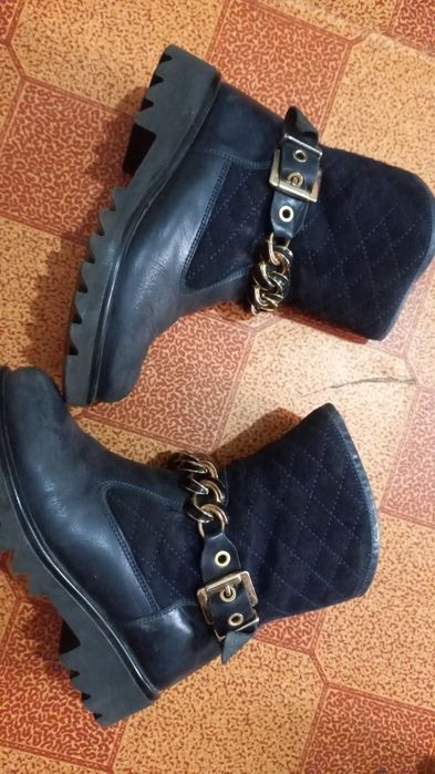 продам для девочки