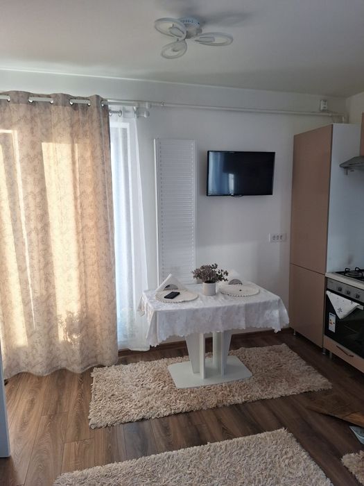 Persoana fizica inchiriez penthouse