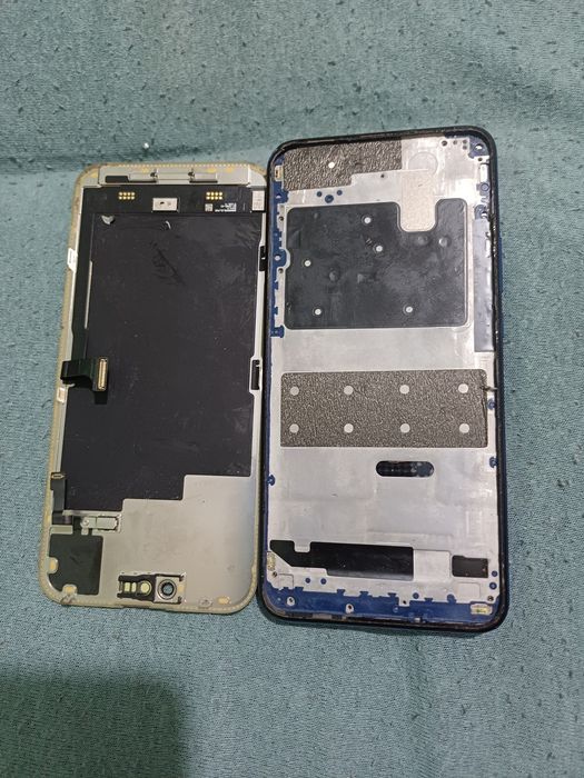 Huawei P smart Z cu displayul defect. Placa este buna