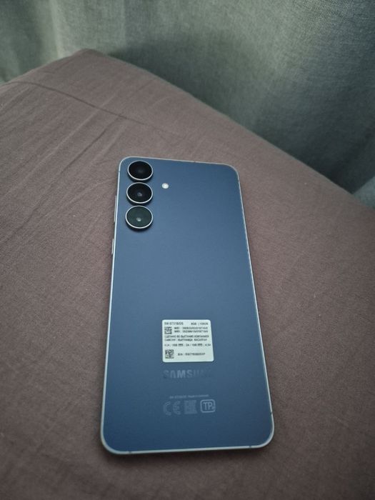 Продам или обмен samsung s25фе