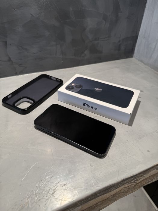 Iphone 13 Mini Midnight 128 GB + подарък