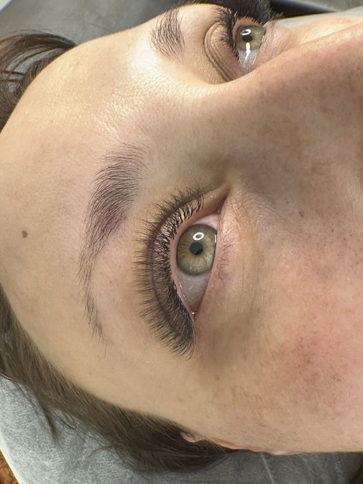 Наращивание ресниц от 5000тг