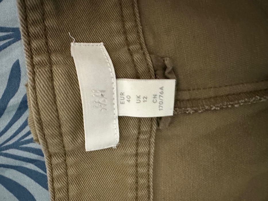 Pantaloni Cargo H&M Utility Bej / Khaki – Mărimea 40 (Dama)