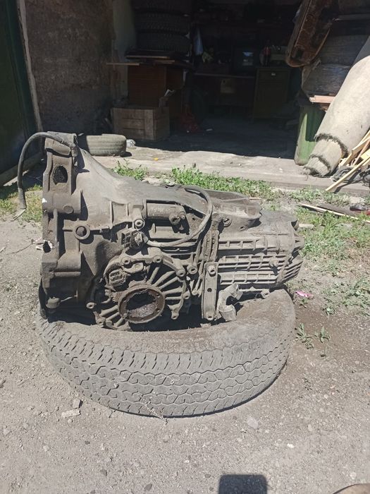Продам коробку на Ауди 80 б3