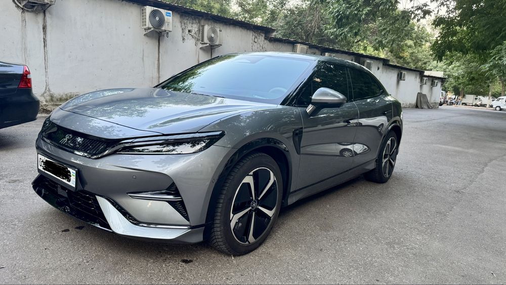 Byd song L 662 4 поз. своя машина в отличном состоянии