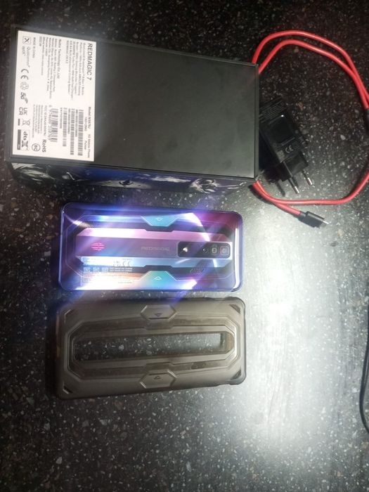 Продам игровой телефон