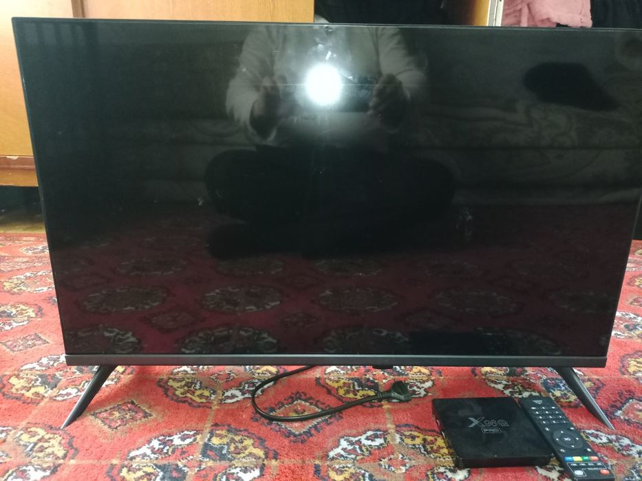 Теливизор смарт и смарт бох Х96 сотилади срочно