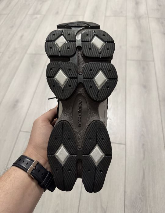 Adidasi New Balance 9060 negru