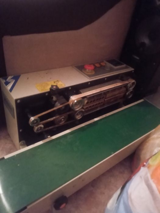 Роликовый конвейерный запайщик