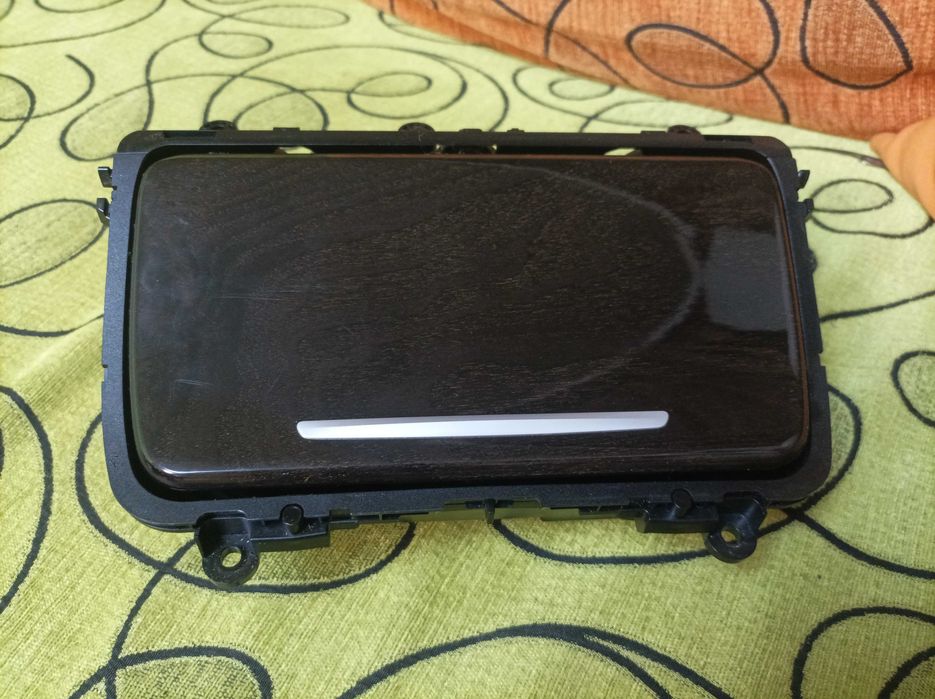 Централна конзола за БМВ Ф-10 - (голема, оригинална)