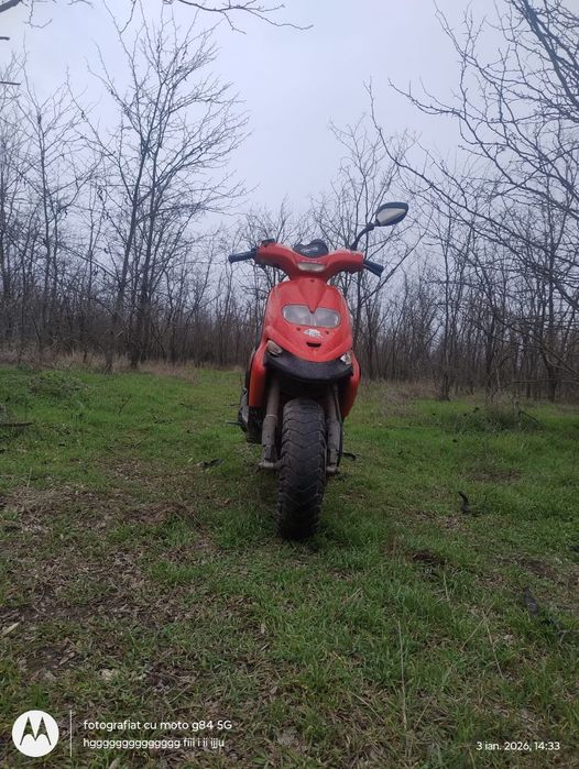 Vând scuter suzuki gilera 50cc 2t