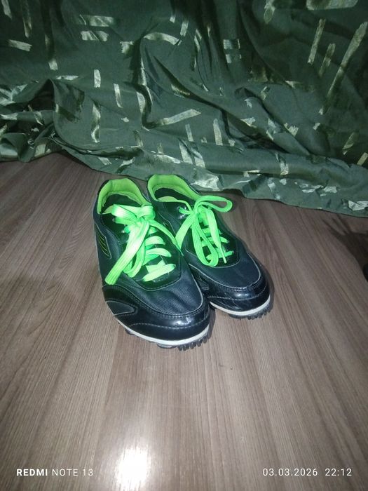 Прадаю шиповки б/у