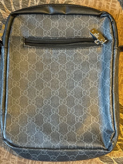 луксозна мъжка чантичка GUCCI