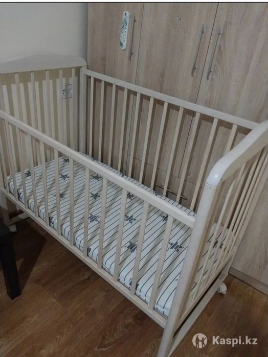 Кроватка детская