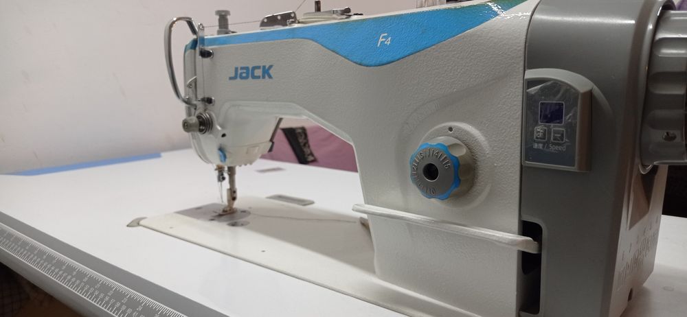 Jack F4 sotiladi .xolati yaxshi