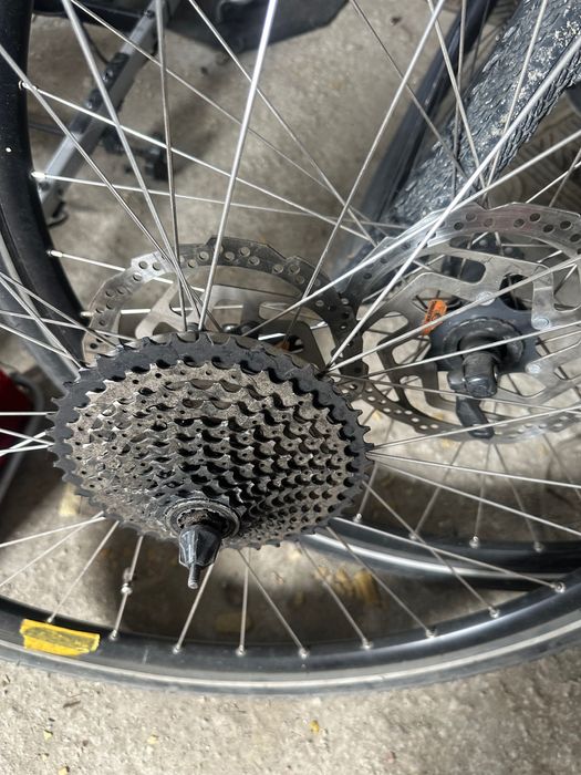 Roți față / spate cu disk Shimano / 10 pinioane Cube