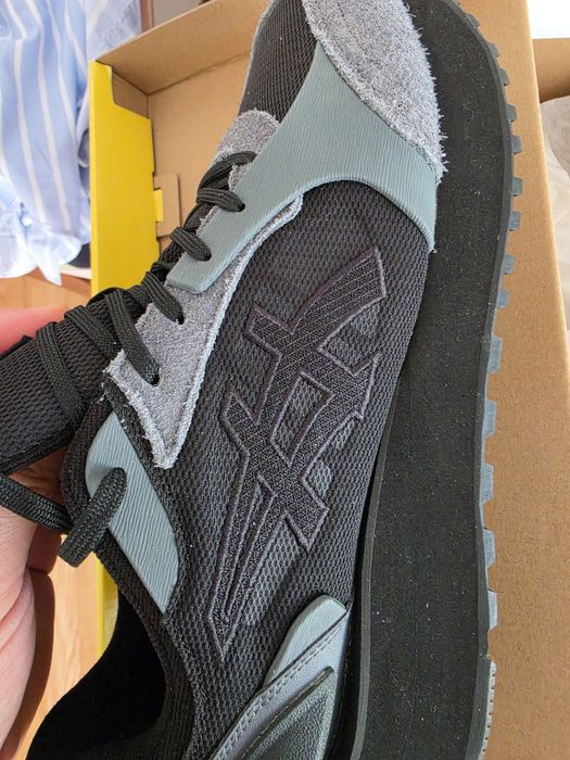 ONITSUKA Tiger  Moage
