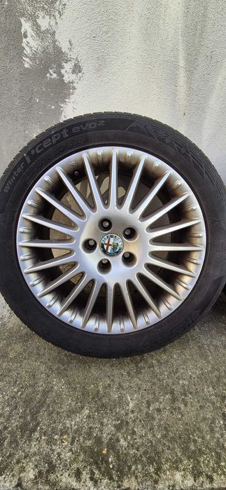 Roti/Jante aliaj 5x110 R17 Alfa Romeo cu anvelope de iarna Hankook