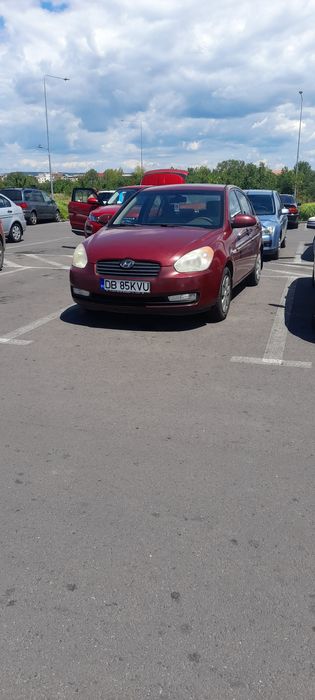 Vând sau Schimb Hyundai Accent