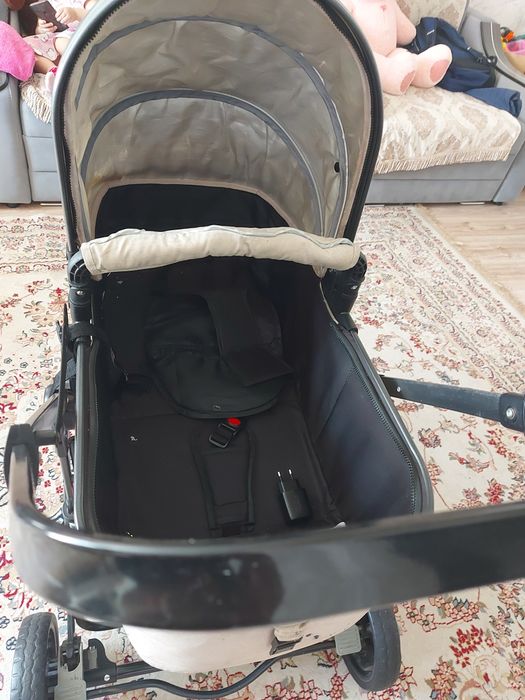Коляска б/у в хорошем состоянии