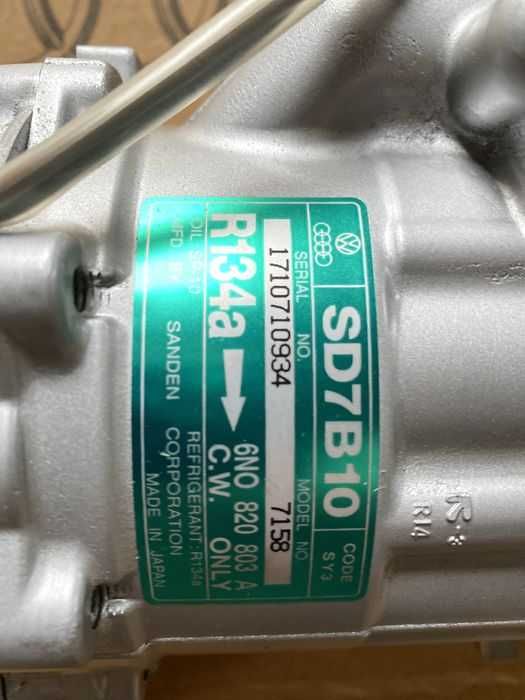 Compresor Vw Polo/Caddy Skoda Seat 6NO 820 803 A NOU