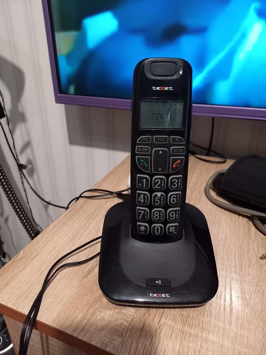 Продам домашний телефон