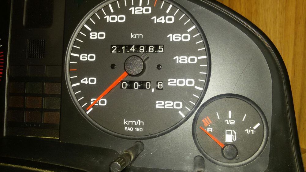 ПЕРФЕКТНО  Километражно табло за Ауди 80 В3 * Б4* 90*