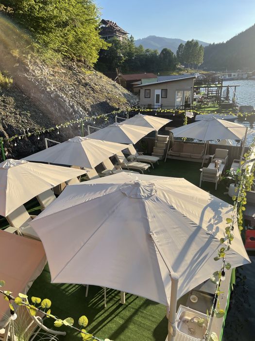 Ponton cu plaja complet echipate